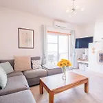 Crossing Keys, Two Bedrooms, 아파트