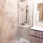 아파트 Crossing Keys, Two Bedrooms,