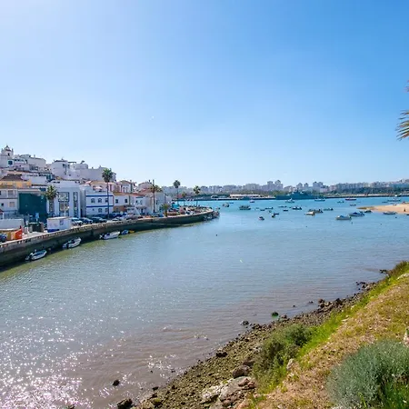 Crossing Keys, Two Bedrooms, Apartment *