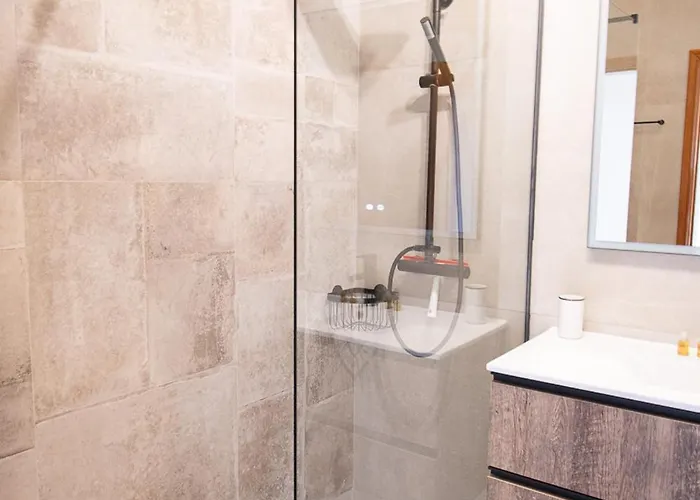 Апартаменты Crossing Keys, Two Bedrooms,