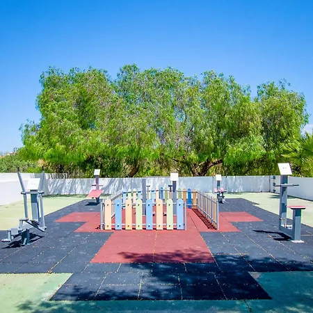 Crossing Keys, Two Bedrooms, * Ferragudo (Faro)